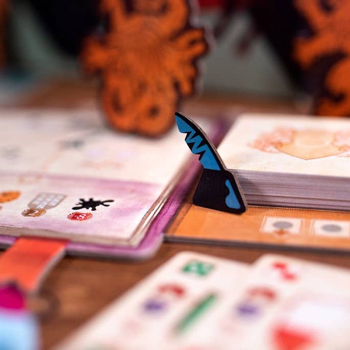 25th Century Games - Wholesale Board Game - Blazon - Heraldic Shield Design Board Game5