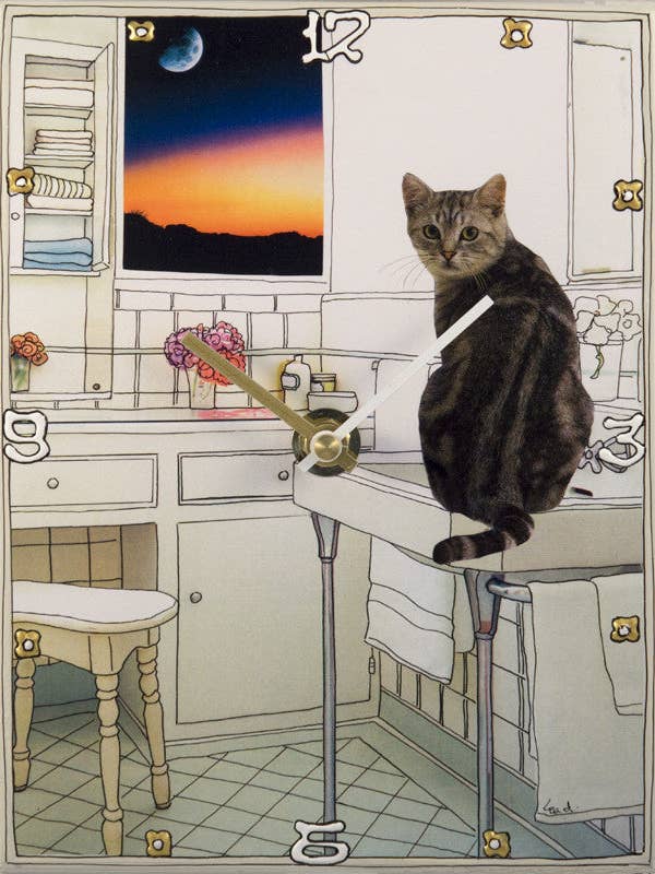 Cattitude, horloge à collage pour la vente par Lea Alboher