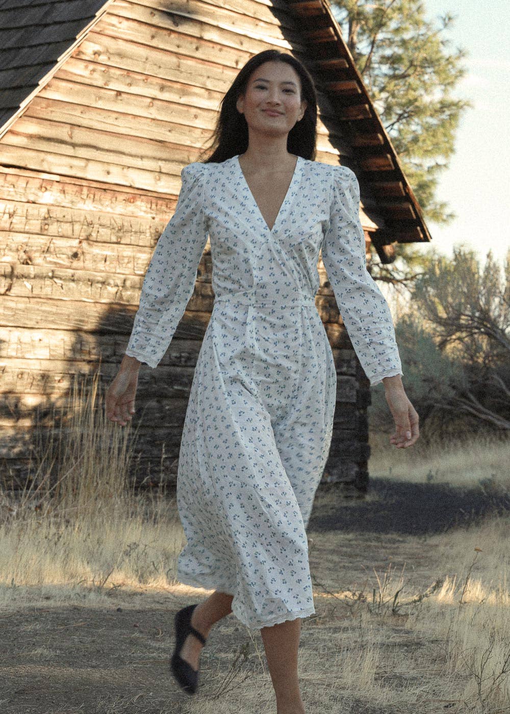 Atèlette - Wholesale Dress - Women's - White Blue Ditsy Floral Cotton Midi Dress - Emmeline Dress4