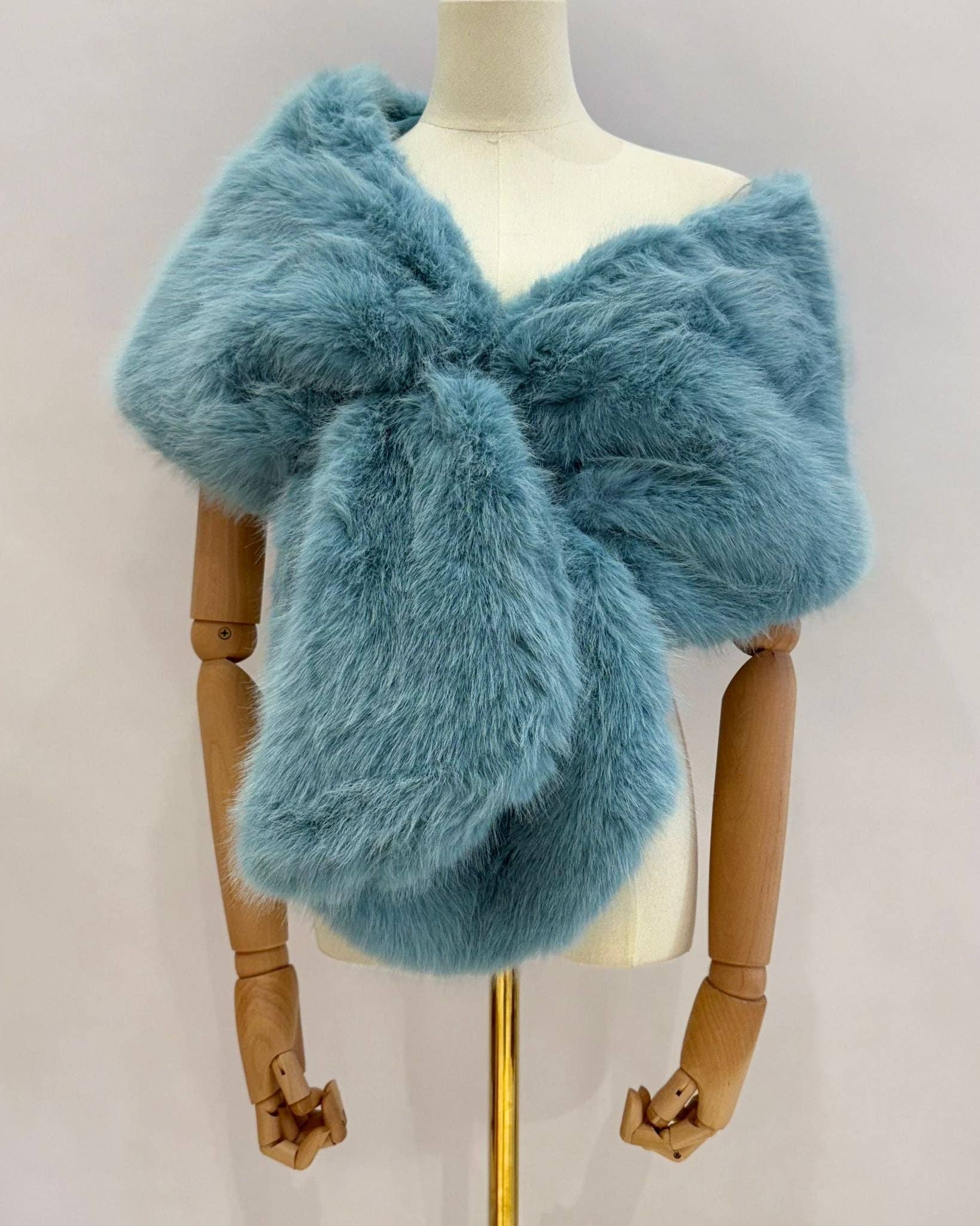 Invitadissimas - Vendita all'ingrosso Pelliccia/Pelliccia sintetica - Donna - Stola in pelliccia sintetica L8051