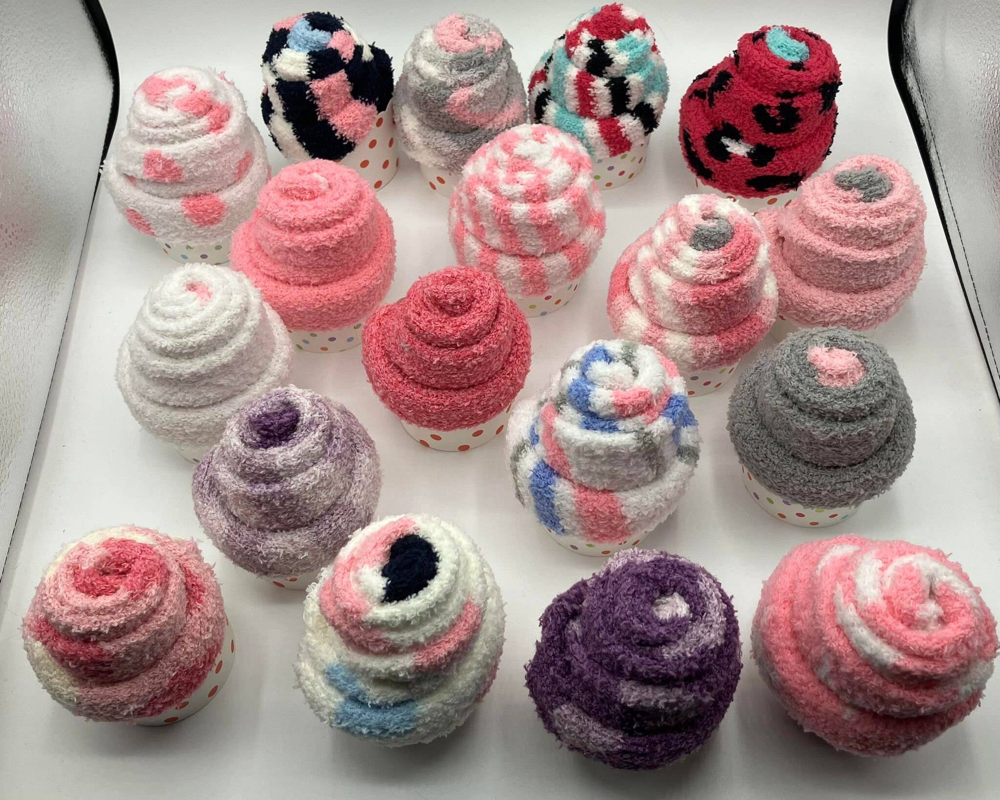 KCK Gifts - Wholesale Socks - Women's - FLUFFY SOCKS CUPCAKE11