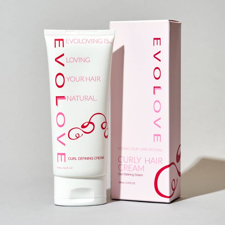 Alt-i-en Krøllecreme: Definerer, Fugter & Kontrollerer Krus for engroshandel hos Slate Brands