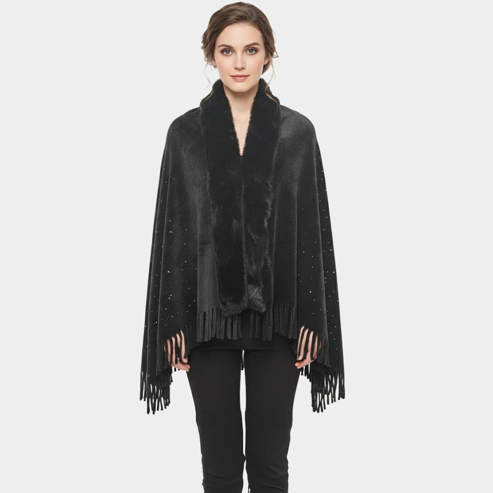Sensibling Corp. - Vente Poncho – femme - Poncho à franges orné de strass en fausse fourrure0