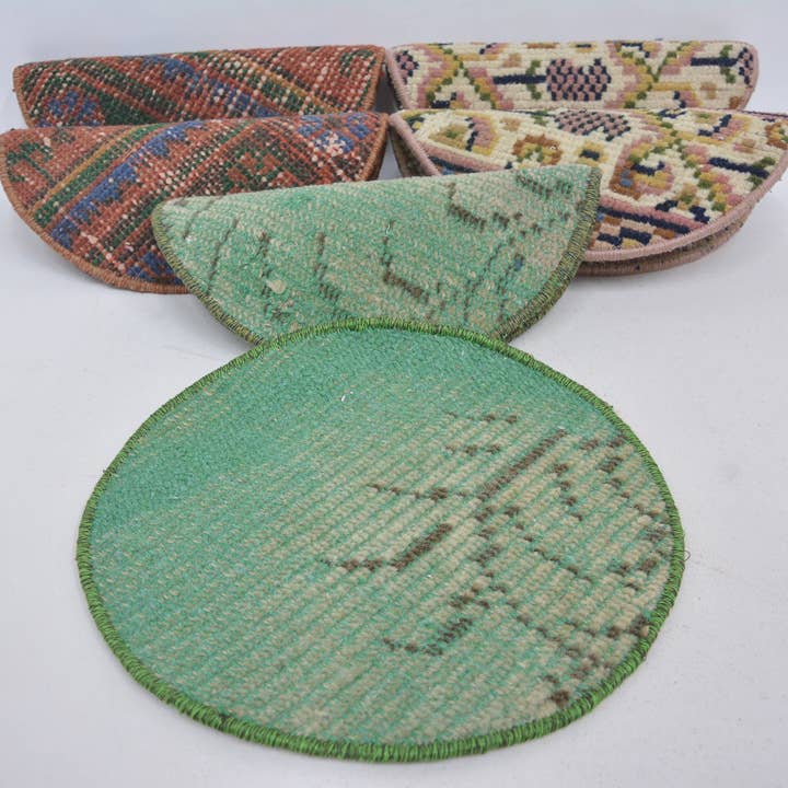 Set of 6 Green Round Washable Non-Slip Table Placemats for wholesale by Kilim Pillow Decors