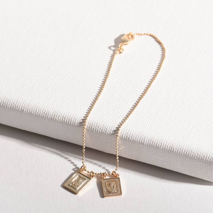 Dainty Double for wholesale by The Views & Co