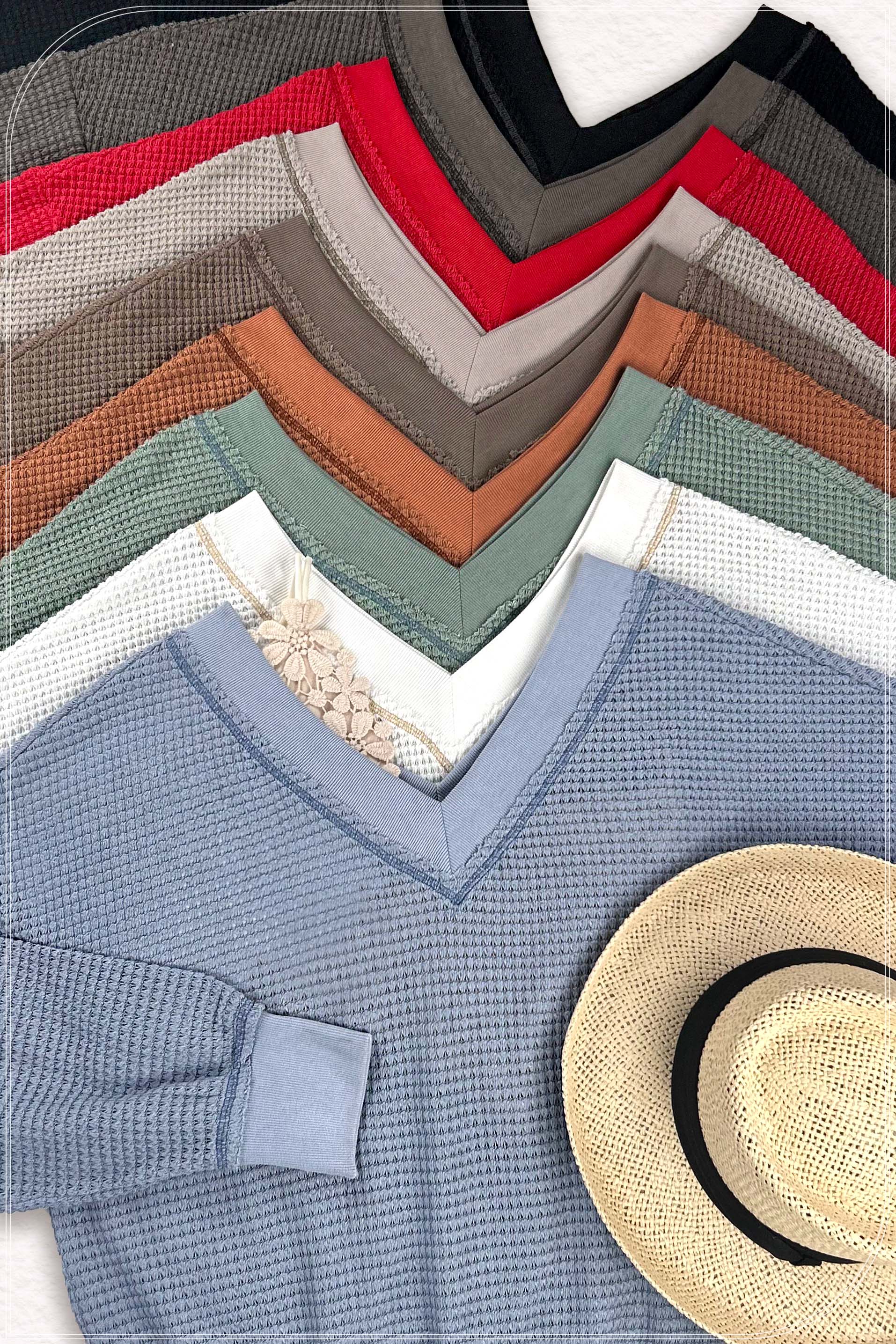 La Miel – Großhandel Strickoberteil – Damen – JLT7410-Langarmshirt mit Waffelstruktur und V-Ausschnitt in lockerer Passform8