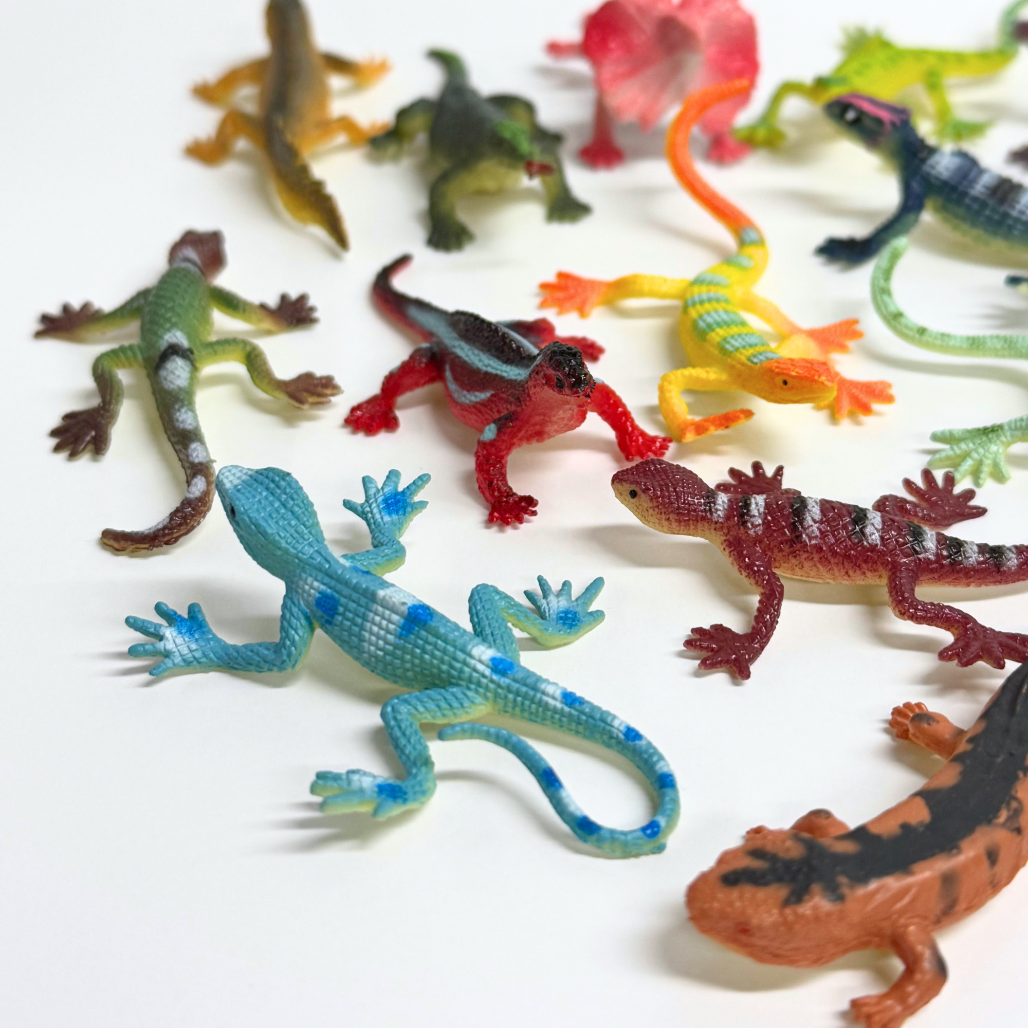 Jacobson - Wholesale Craft Supplies - 2.5"L Assorted Mini Toy Lizards - Pack of 962