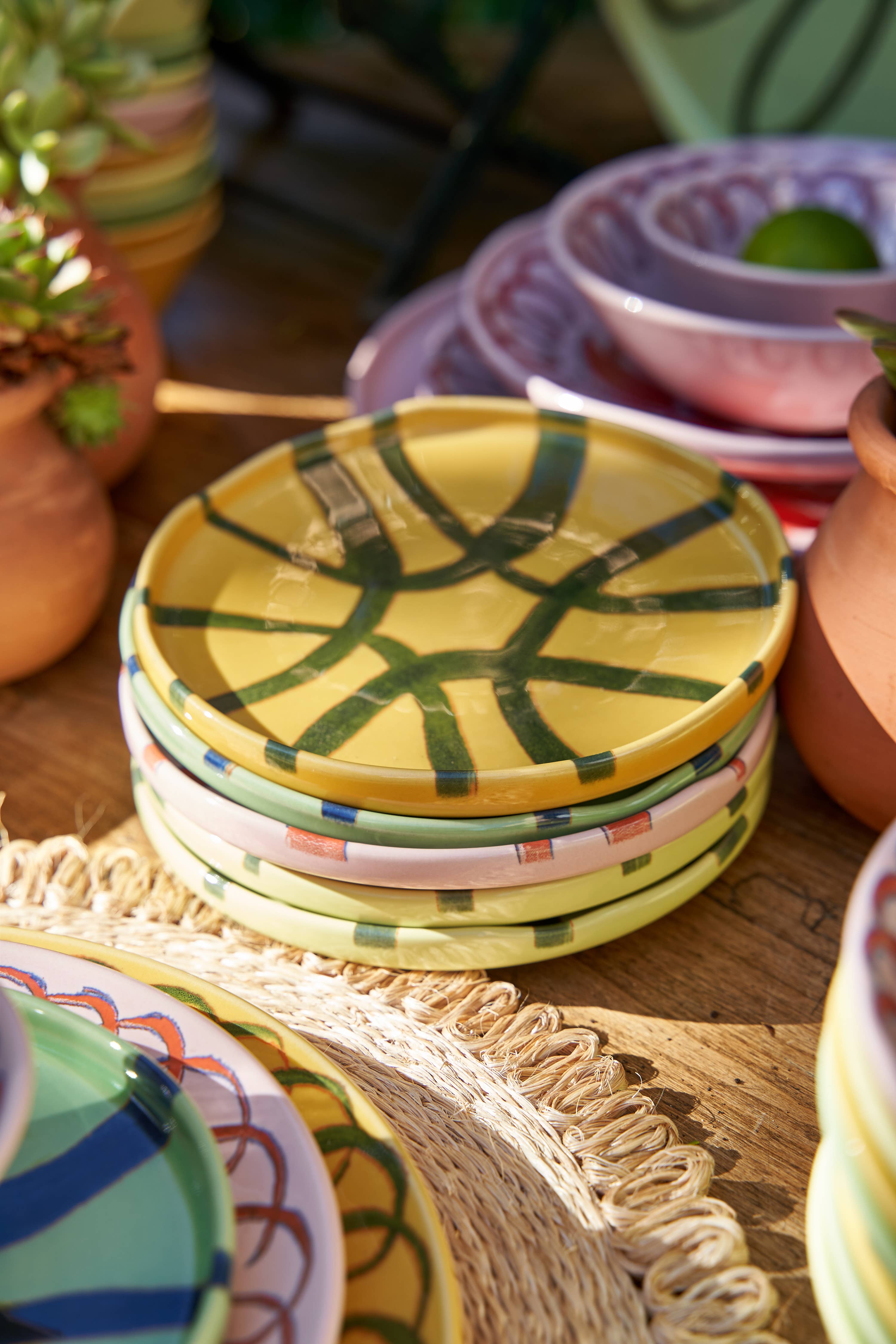 Couleur Nature - Wholesale Appetizer Serveware - Amalfi Appetizer Plate Lime - 7.1" Diameter7