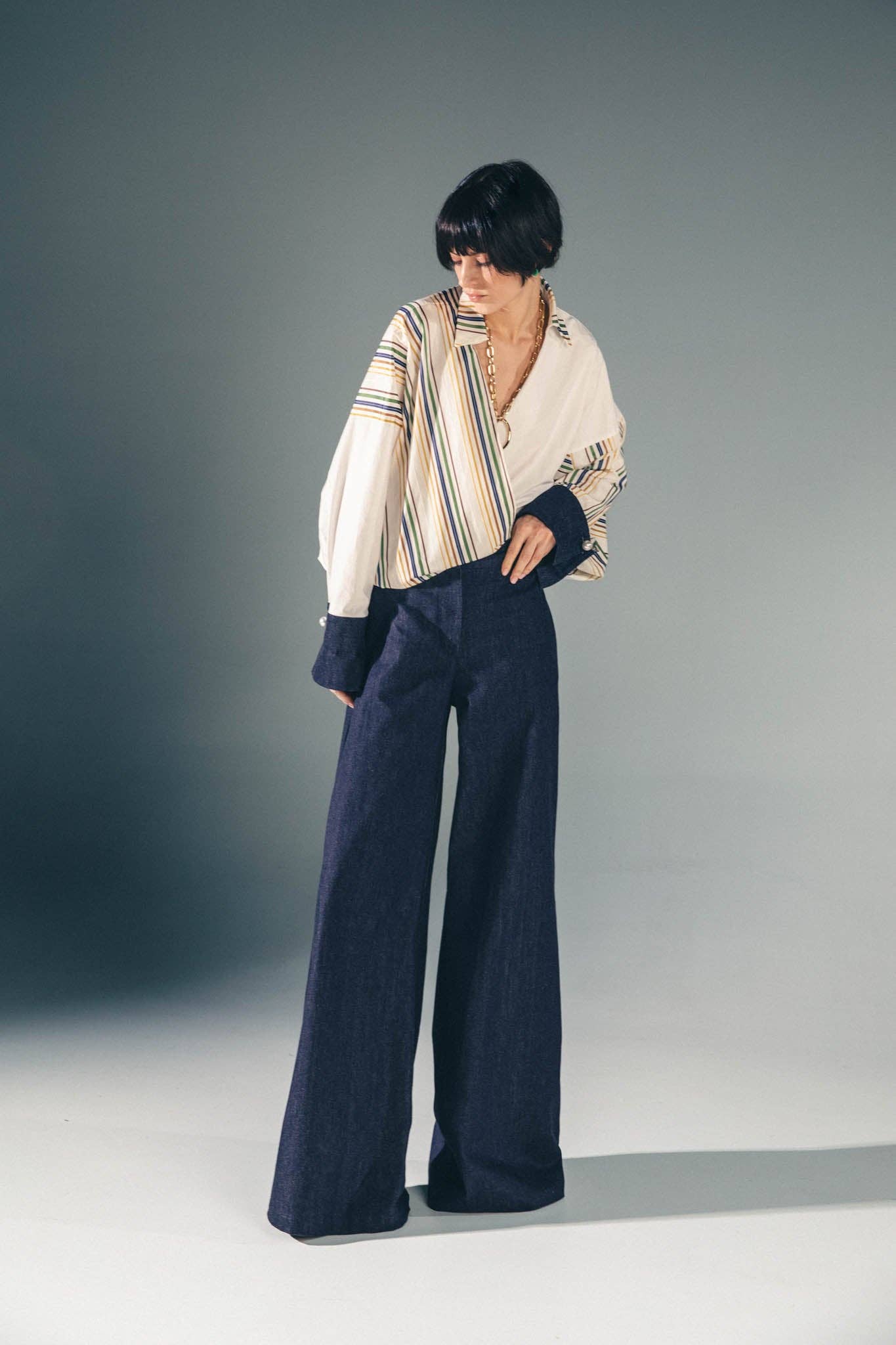 simona bonacci - Vendita all'ingrosso Camicetta - Donna - Camicia in cotone con polsini in jeans e gemelli3