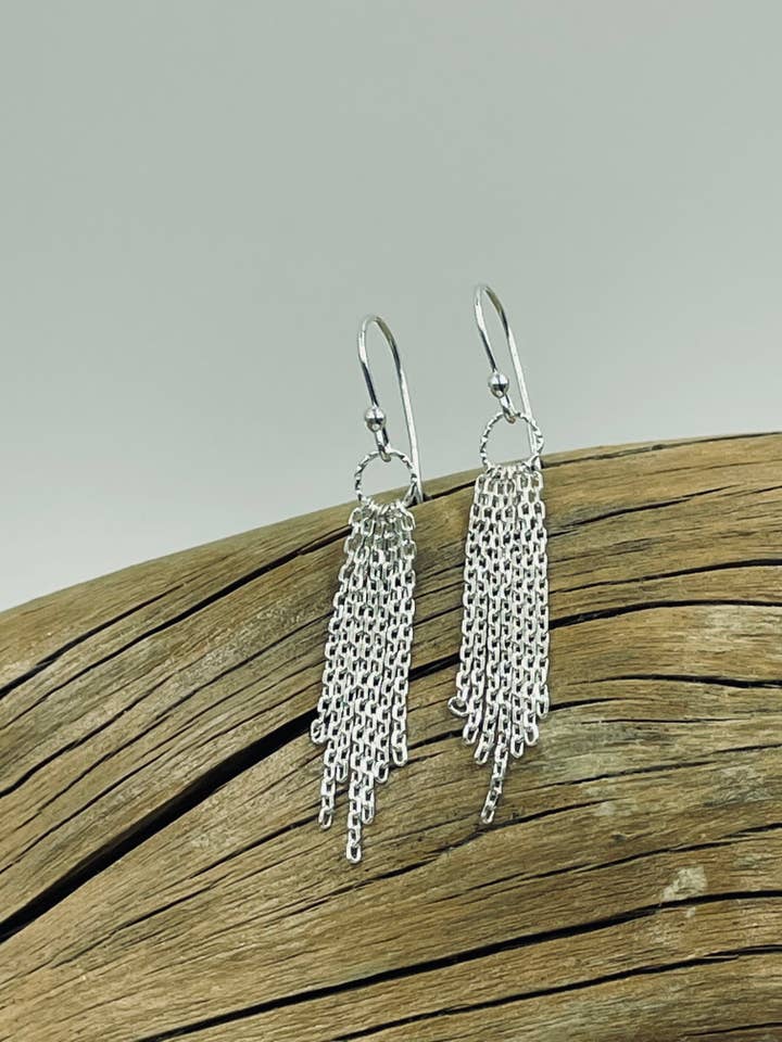 Orecchini Diana per la vendita all'ingrosso da parte di Delicate Hardwear