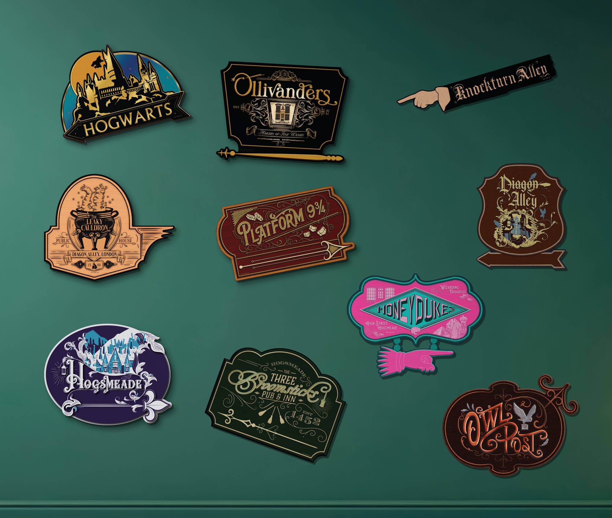 Conquest Journals - Wholesale Sign - Harry Potter Directional Signs (12-Piece 10 Signs & 2 Posts)10