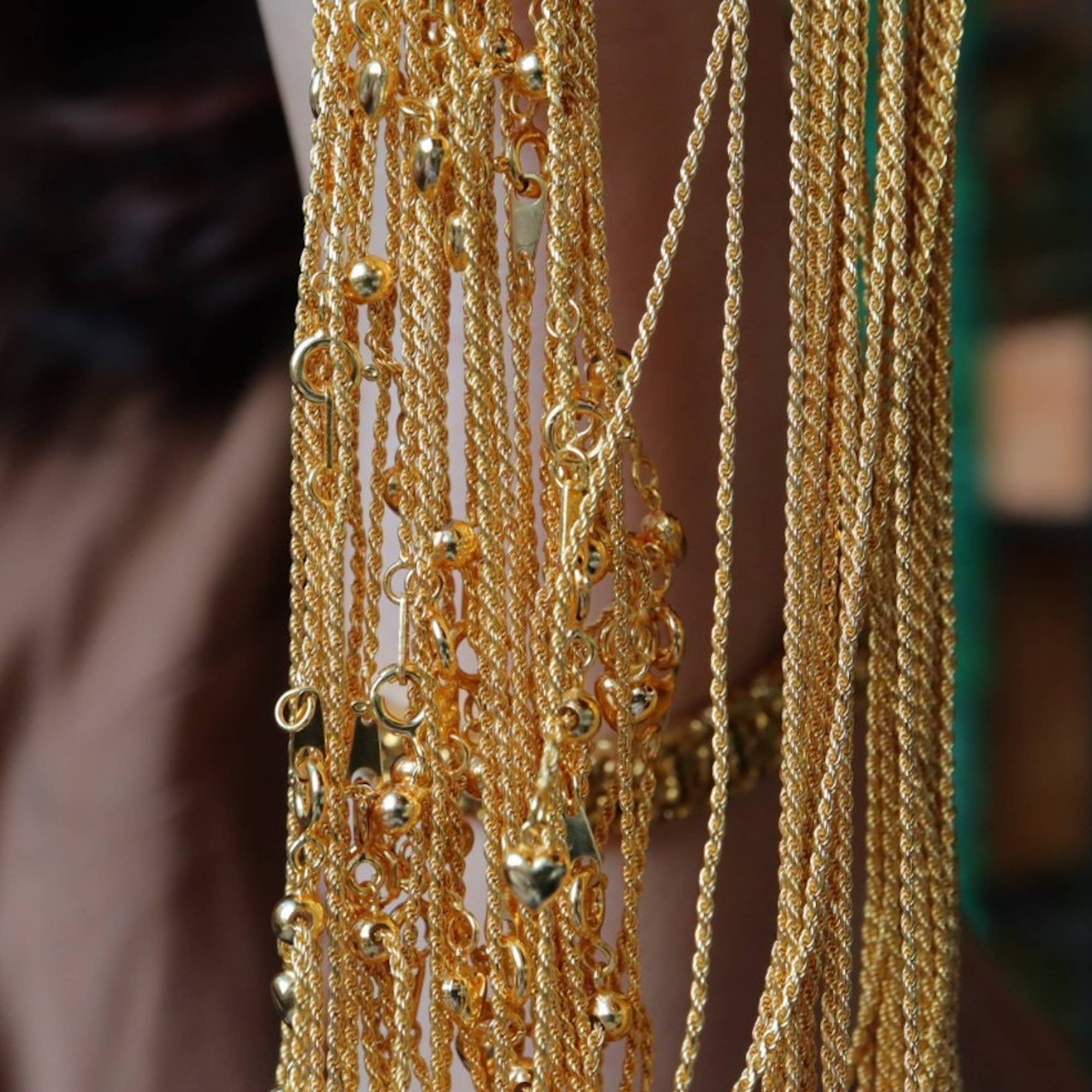 LanLivia - Venta al por mayor Collares de cadenas y eslabones - Collar trenzado vintage y atemporal de cadena en dorado y plateado5