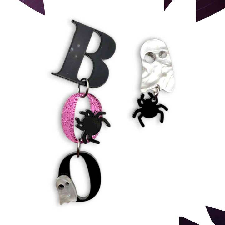Boe! | Plexiglas Halloween asymmetrische oorbellen met spook & spin voor wholesale door Funk Da Queen
