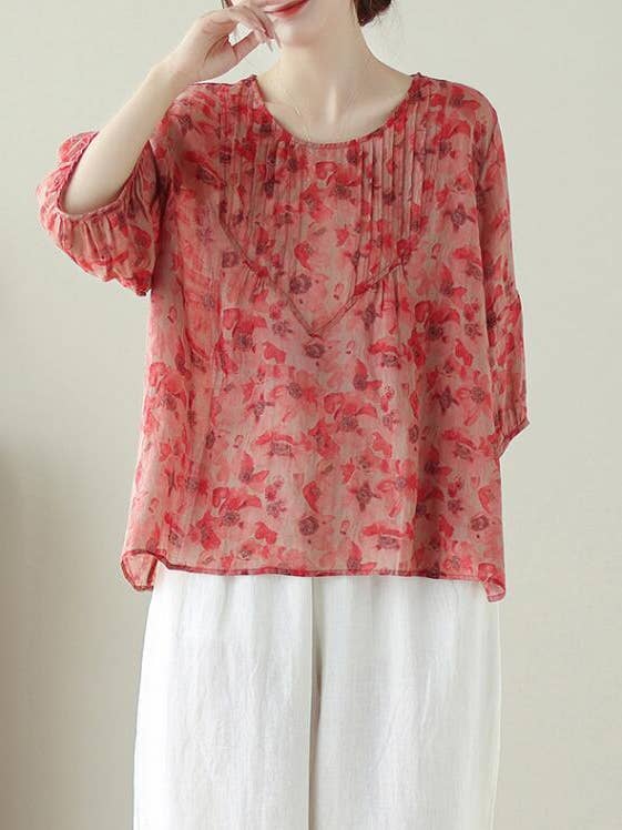 Chemise fleurie à col rond et manches bouffantes pour la vente par Whisper Mint