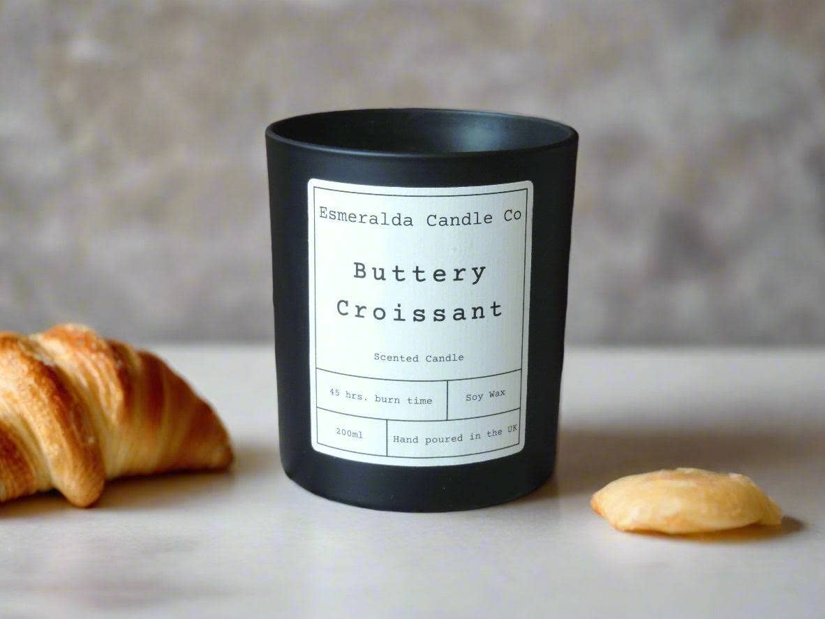 Esmeralda Candle Co - Wholesale Pot/gevulde kaars - Esmeralda Candle Co – Geurkaars met Boterachtige Croissant1