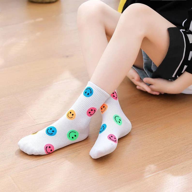 Weavey Studio – wholesale Socks – Unisex – Happy Smiley Face Socks (High Ankle)4
