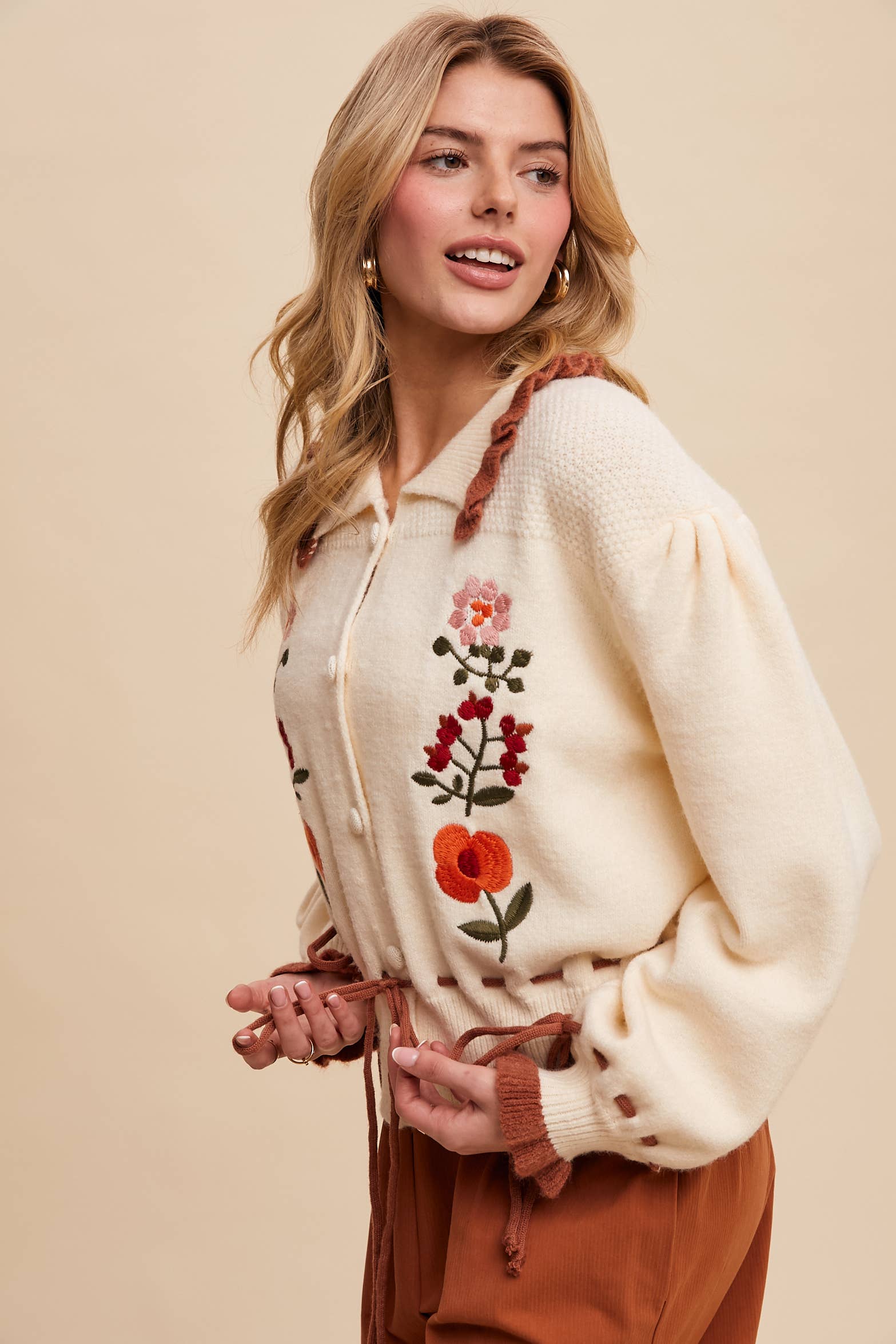 Listicle - Wholesale Cardigan - Women's - Floral Embroidered Knit Cardigan Sweater19