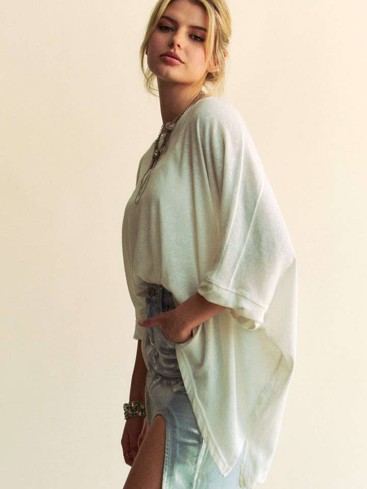 Davi & Dani - Wholesale Lounge Top - Women's - PLUS DROP SHOULDERS BATWING SLEEVE SIDE SLIT TOP4