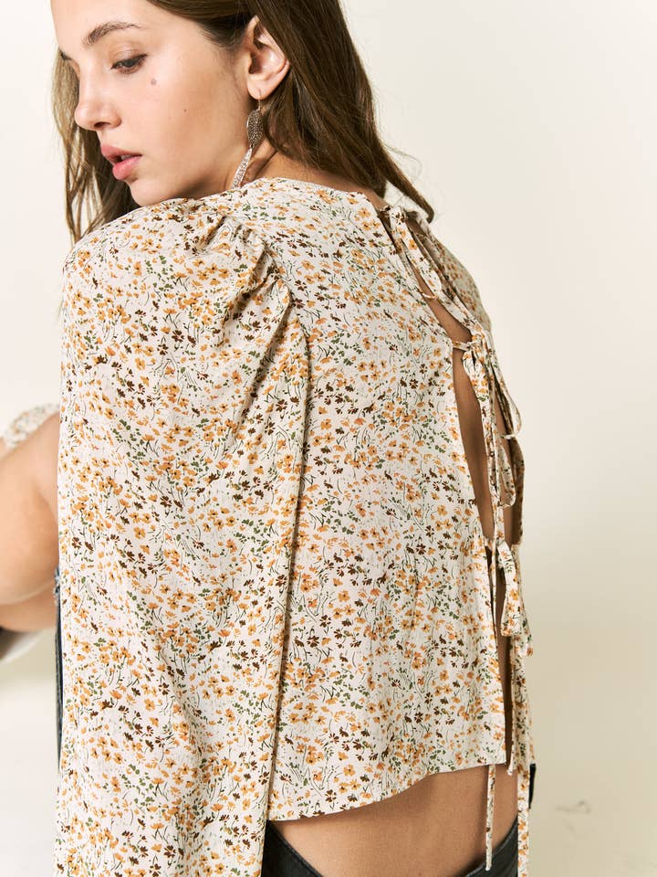 Petal Dew - Wholesale Blouse - Women's - FLORAL PRINT FRILLY TOP BLACK LACE UP - P0008314