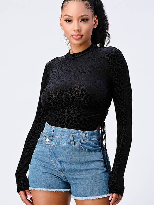 BODY À MANCHES LONGUES FLOQUÉ IMPRIMÉ LÉOPARD pour la vente par PRIVY