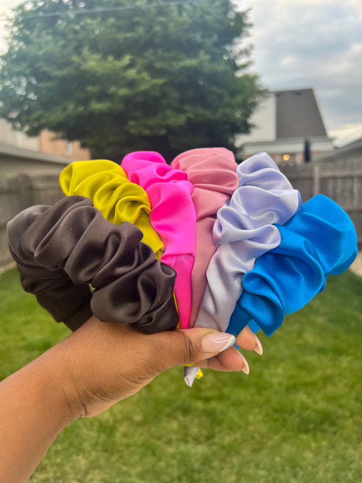 Elle pour la vente par Tout Chérie LLC