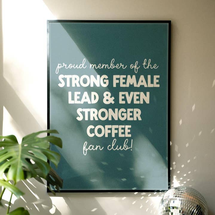 PERSONAJE FEMENINO FUERTE | Póster de Libro Impresión Romántica Fantástica para venta al por mayor de Moo and May Studio