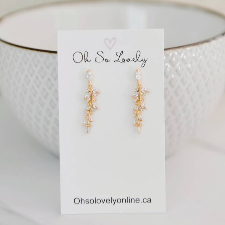 Alessia Crystal Hanger Oorstekers voor wholesale door Oh So Lovely