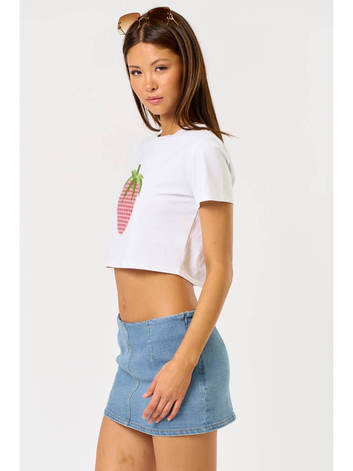 OFF WHITE IBT33458 Strawberry Patchwork Relax Fit Tee for wholesale on Faire