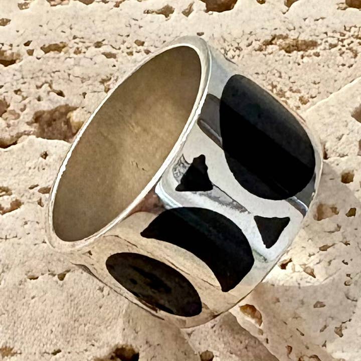 Black & White One Ring for wholesale by Ellemdi2019 di Daniele Turella