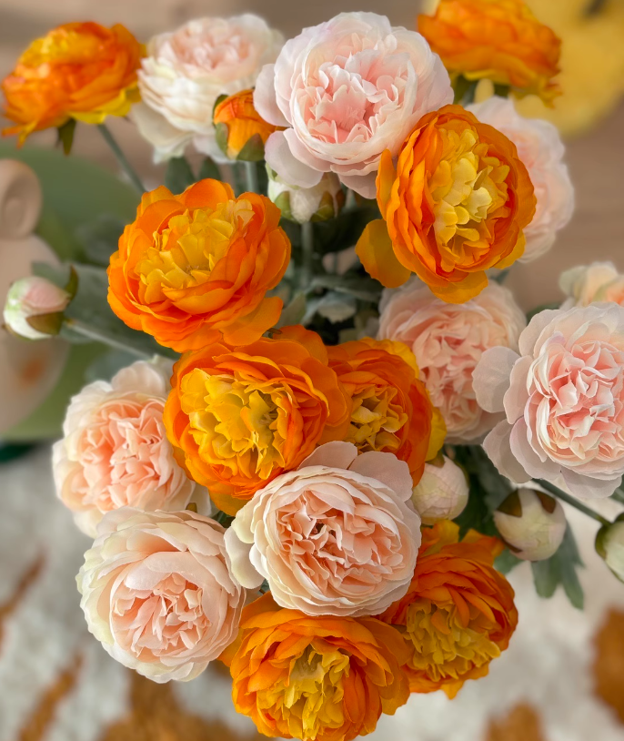 Sweet Home Deco – Großhandel Künstliche Blumen – 19'' Seidenranunkel Einzelflor mit 3 Blütenzweigen, Frühlingsranunkel10