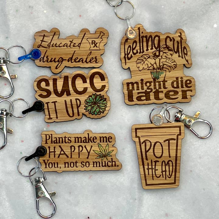 Planteelskere Laserindgraverede Trænøgleringe for engroshandel hos Madelyn Louise Ink