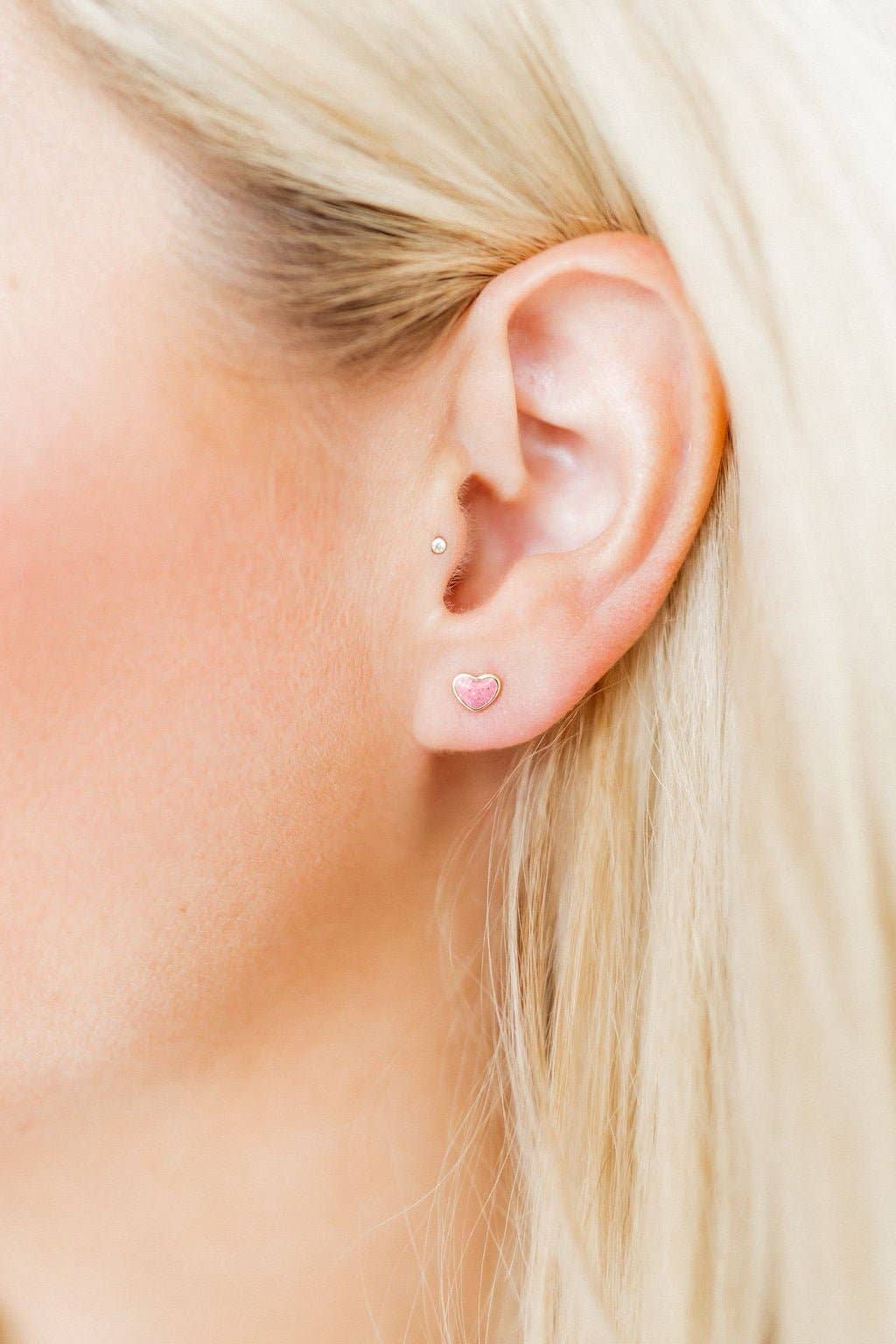 LINNY CO - Wholesale Stud/Post Earrings - Screwback Stud Earrings - Nora Heart Pink1