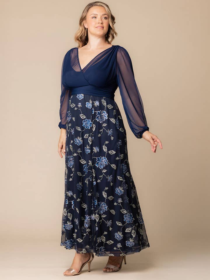 Bata de malla bordada Isabella - Talla grande para venta al por mayor de Kiyonna