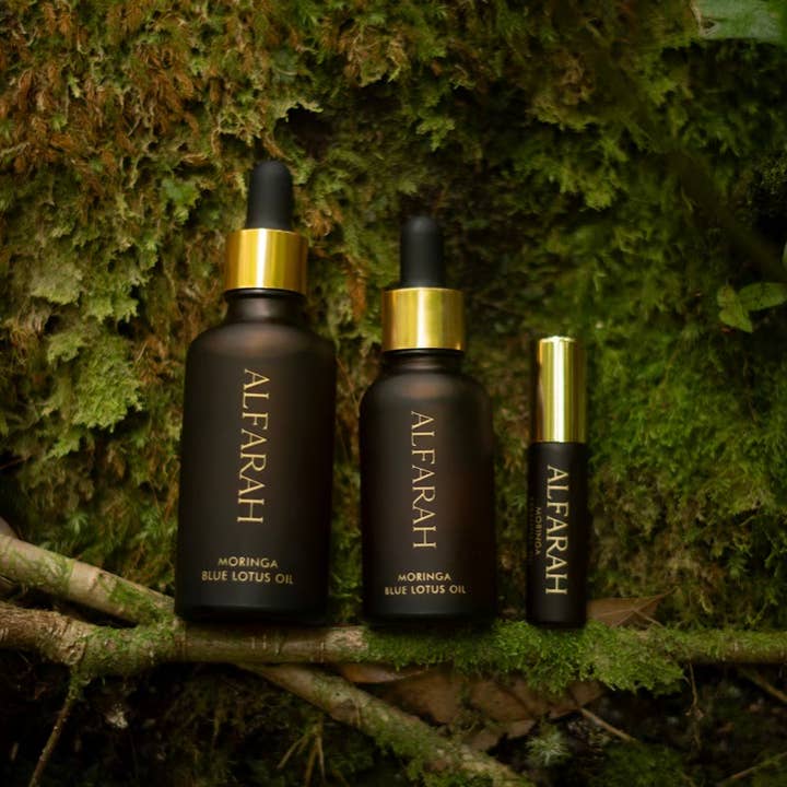 Alfarah Self Care - Vendita all'ingrosso Olio bagno/corpo - Olio di Moringa dell'Himalaya infuso di loto blu per pelle e capelli
