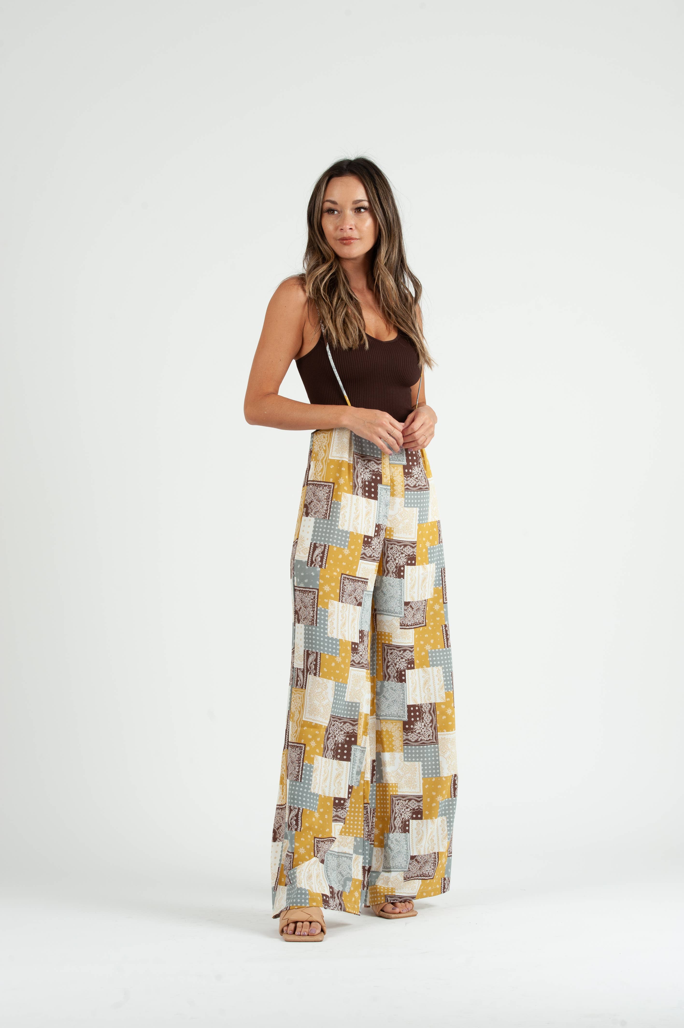 Lucca Couture - Vendita all'ingrosso Tuta intera - Donna - TUTA JORDAN con bretelle in rayon - TOPPA GIALLA1