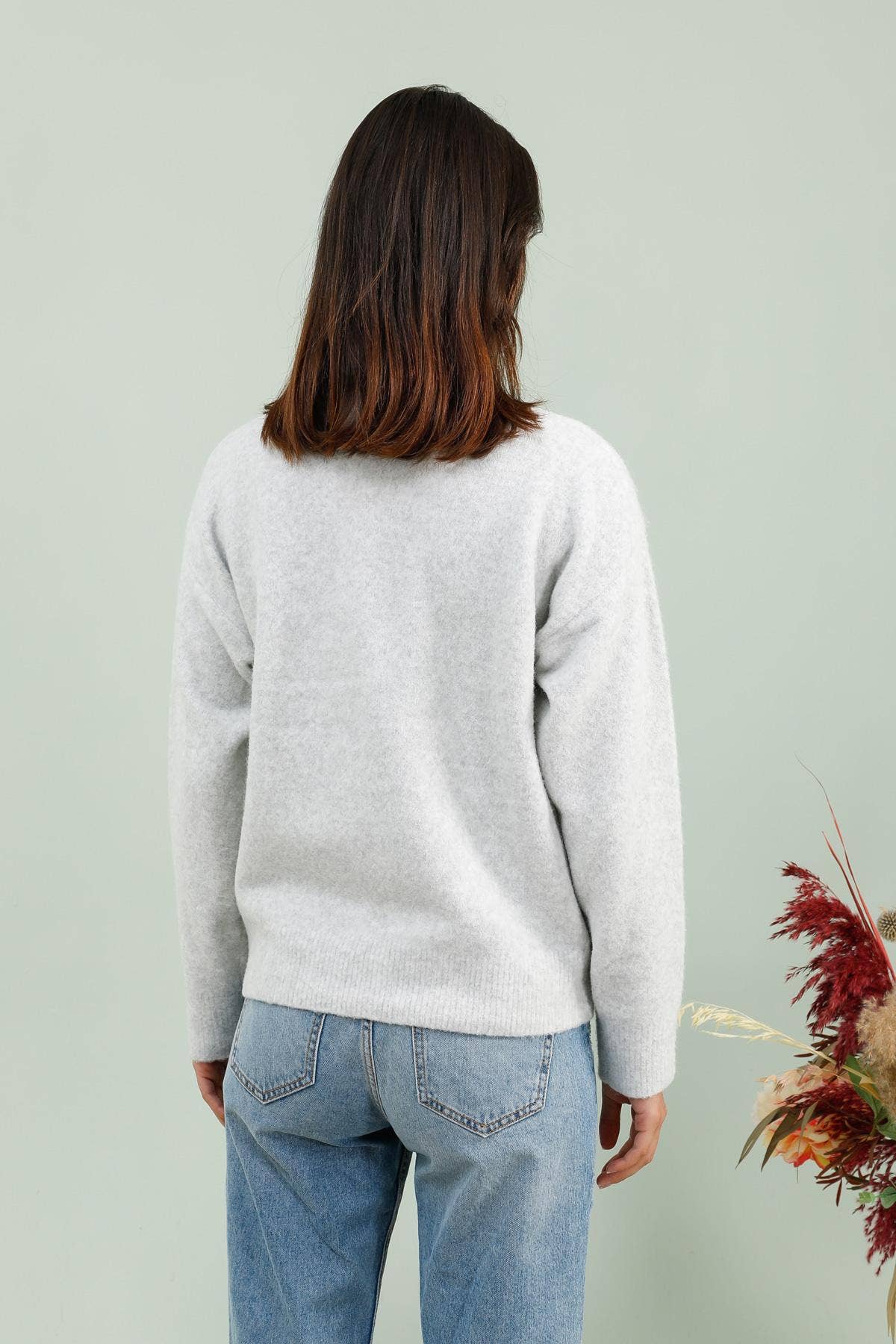 MOOYA – wholesale Knitted jumper – Women′s – Plain knit sweater with pearl pocket SCF0168