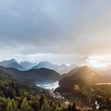 Callwey GmbH - Wholesale Travel Book - Guest in Bavaria. Recipes and Insider Tips (German)2