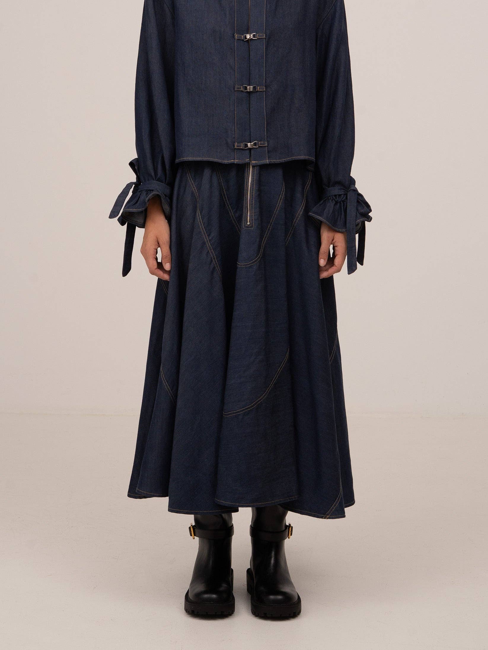 CARMEN SAYS - Wholesale Skirt - Women's - Falda midi azul de paso elevado de mezclilla0