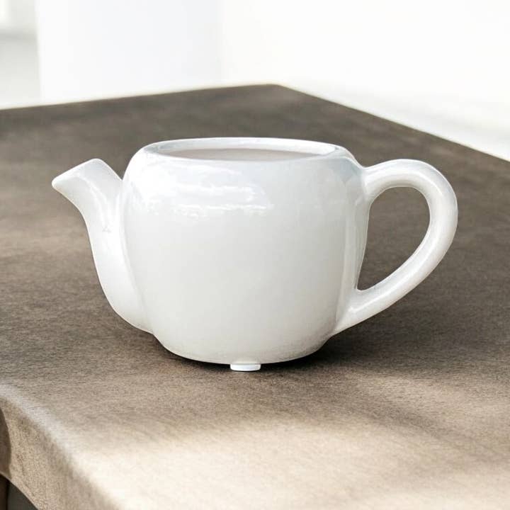Posies - Wholesale Vase - White Teapot Shaped Plant Pot Flower Vase1