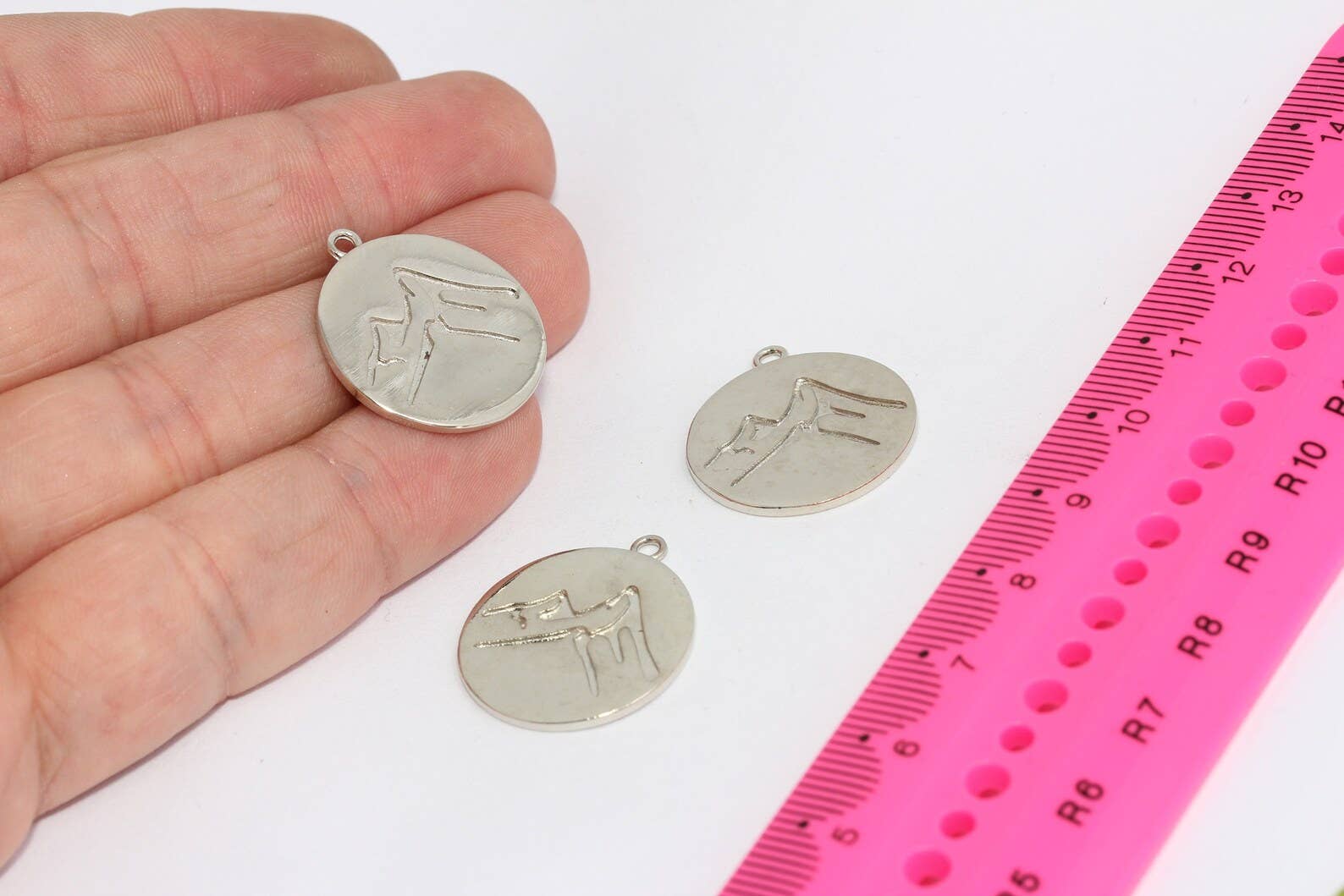 QueenJewelryM - Wholesale Individual Charm/Pendant - 22mm Rhodium Plated Everest Medallion, Mountain Charm,MTE9740