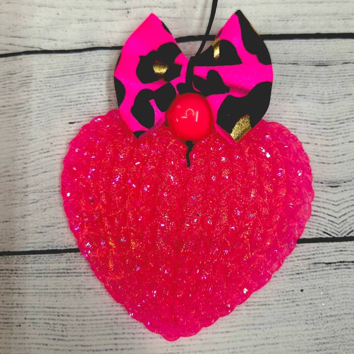 Freshie cœur en tricot 3D faux - Rose pour la vente par Whimsy & Grace