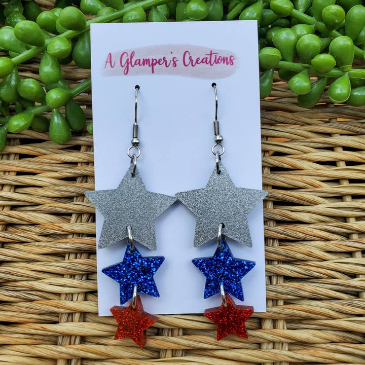 Brincos Patriotic Star Dangle Acrílico - Prata, Azul, Vermelho por atacado de A Glamper's Creations LLC