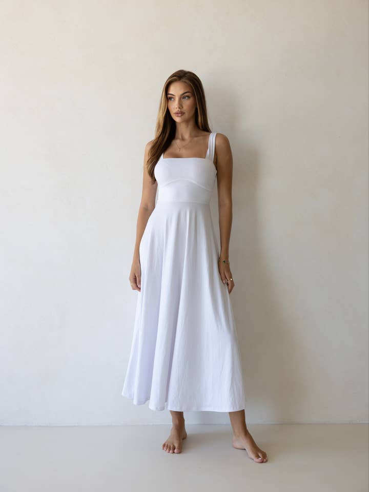 SNE Luksus Boxhalskjole Snow for engroshandel på Faire1