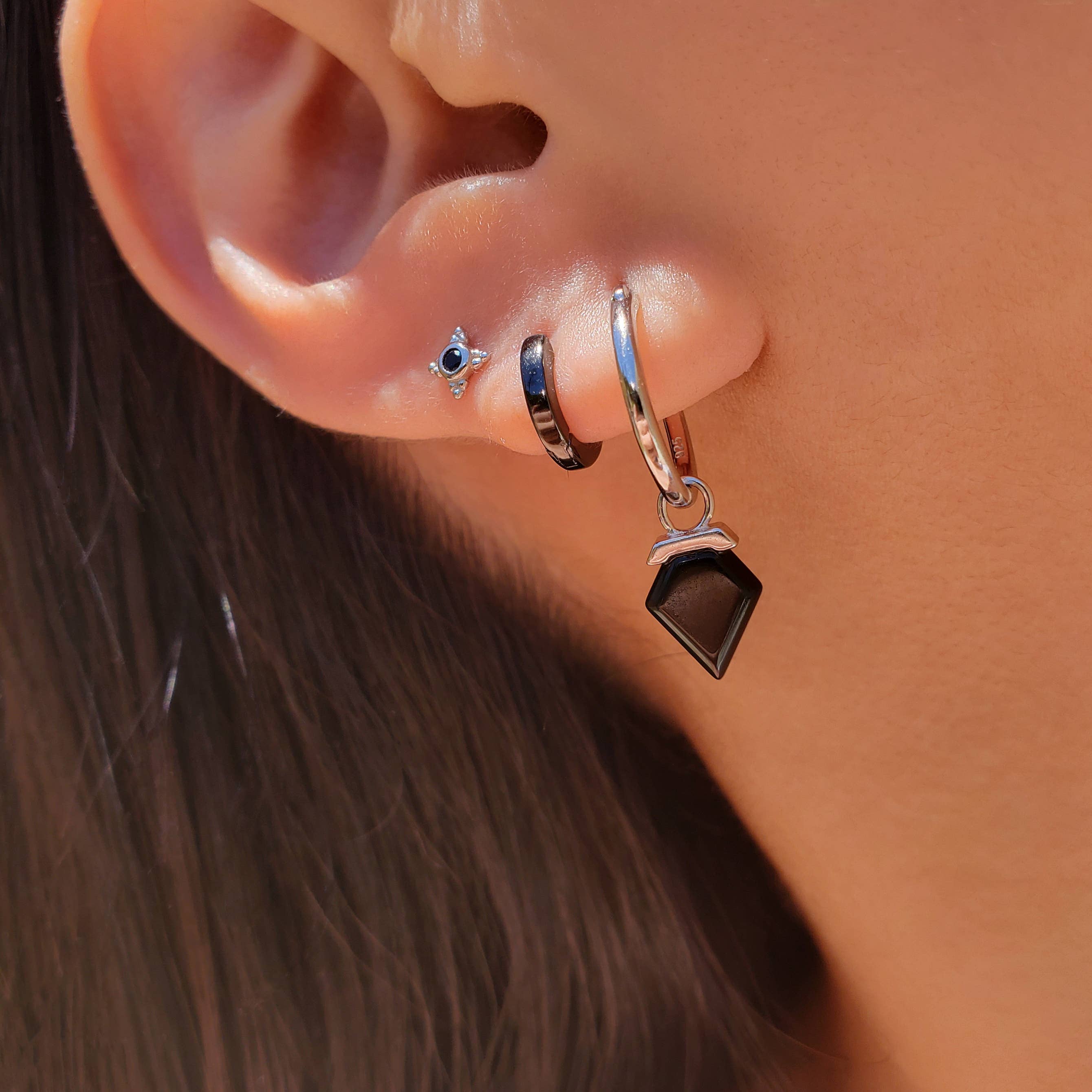 HolyBang Jewels – Großhandel Ohrhänger – OHRHÄNGER AUS ONYX - E-H7855B5