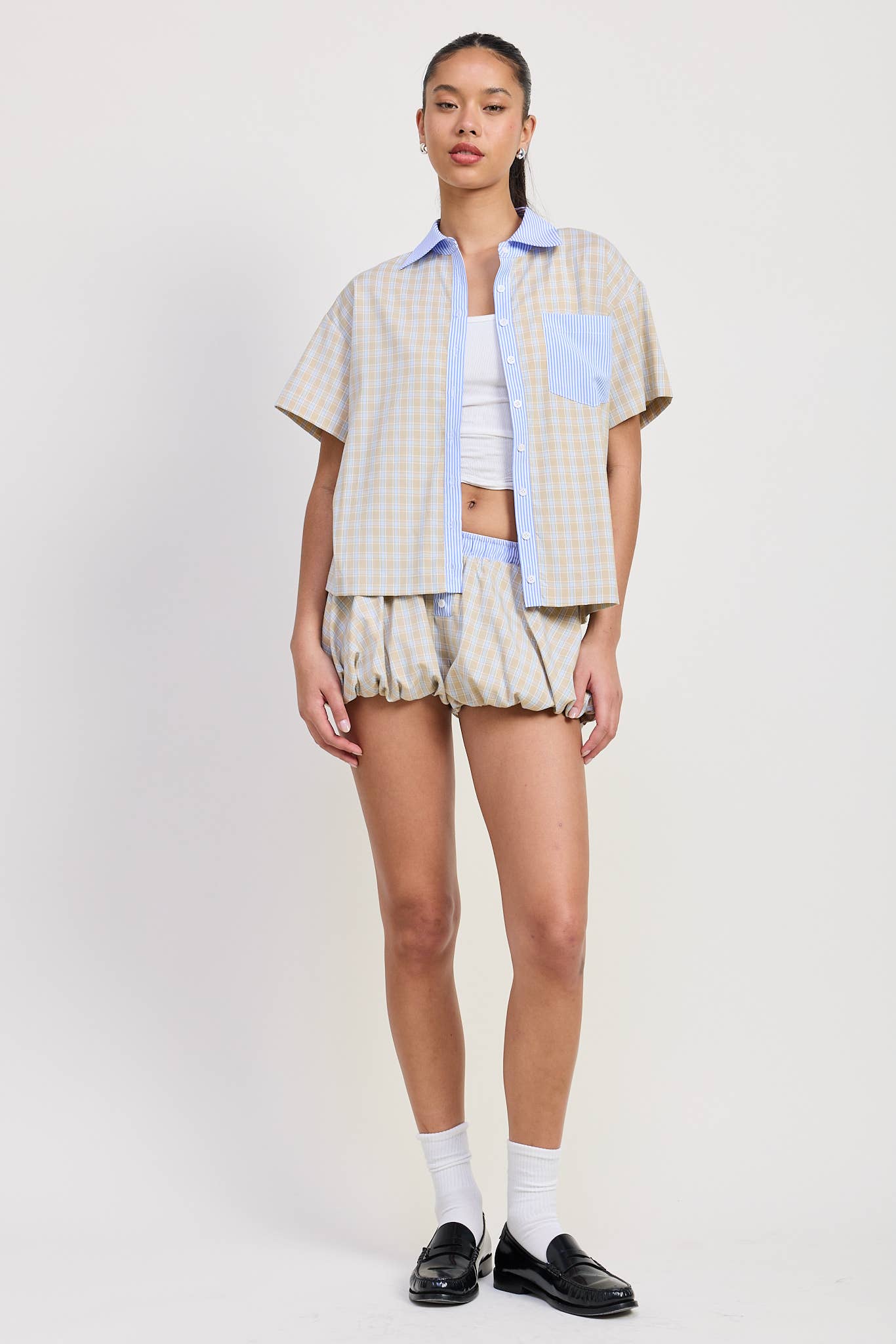 TAUPE COMBO BUBBLE SLEEVE PLAD SHORTS for wholesale on Faire1