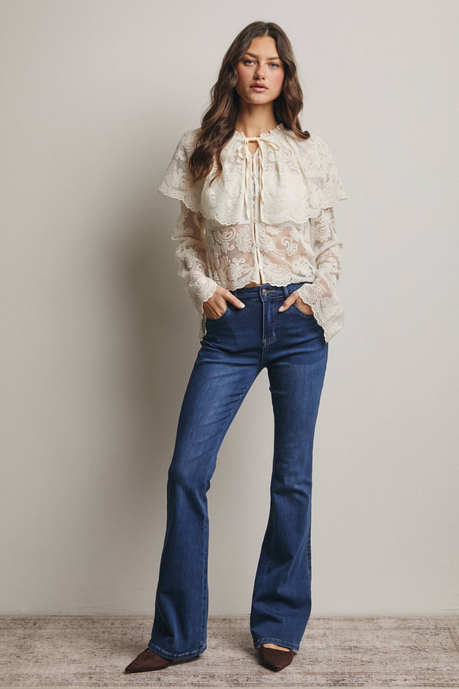 Forte - Wholesale Blouse - Women's - Sheer Embroidered Lace Blouse FT001618