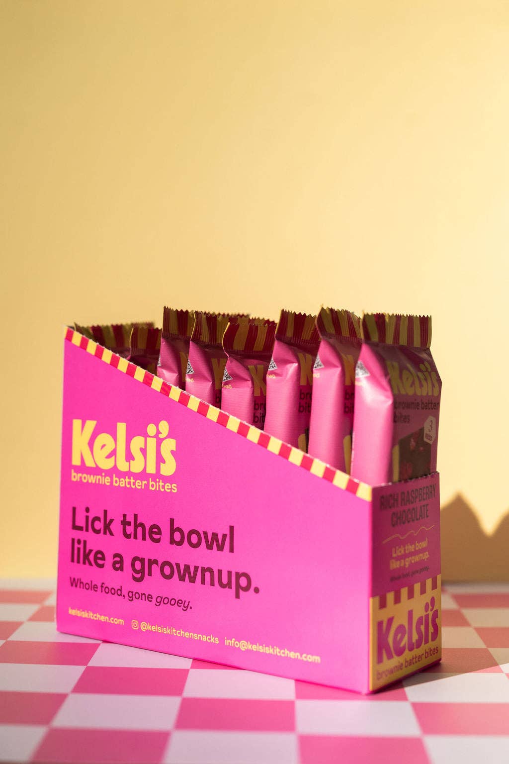 Kelsi&#x27;s - Vente Barres de céréales - Bouchées de pâte à brownie au chocolat et framboise riches sans gluten4