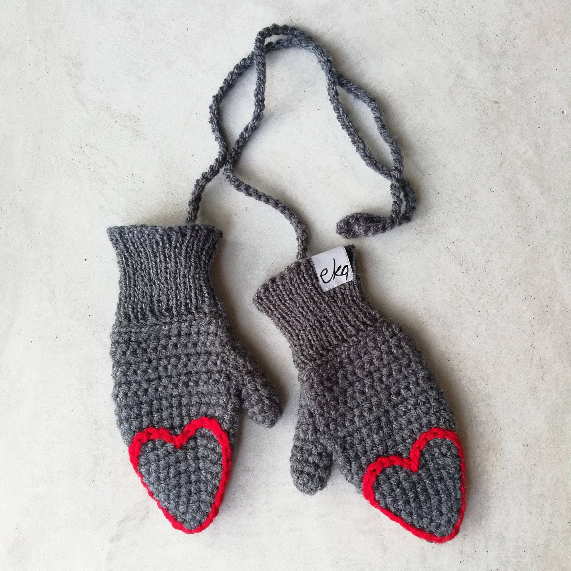 EKA – wholesale Mittens – Child – New Born Baby Heart Mittens5