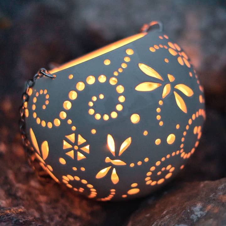 Hanging candle holder "Dragonflies" for wholesale by Cozy Home Ideas