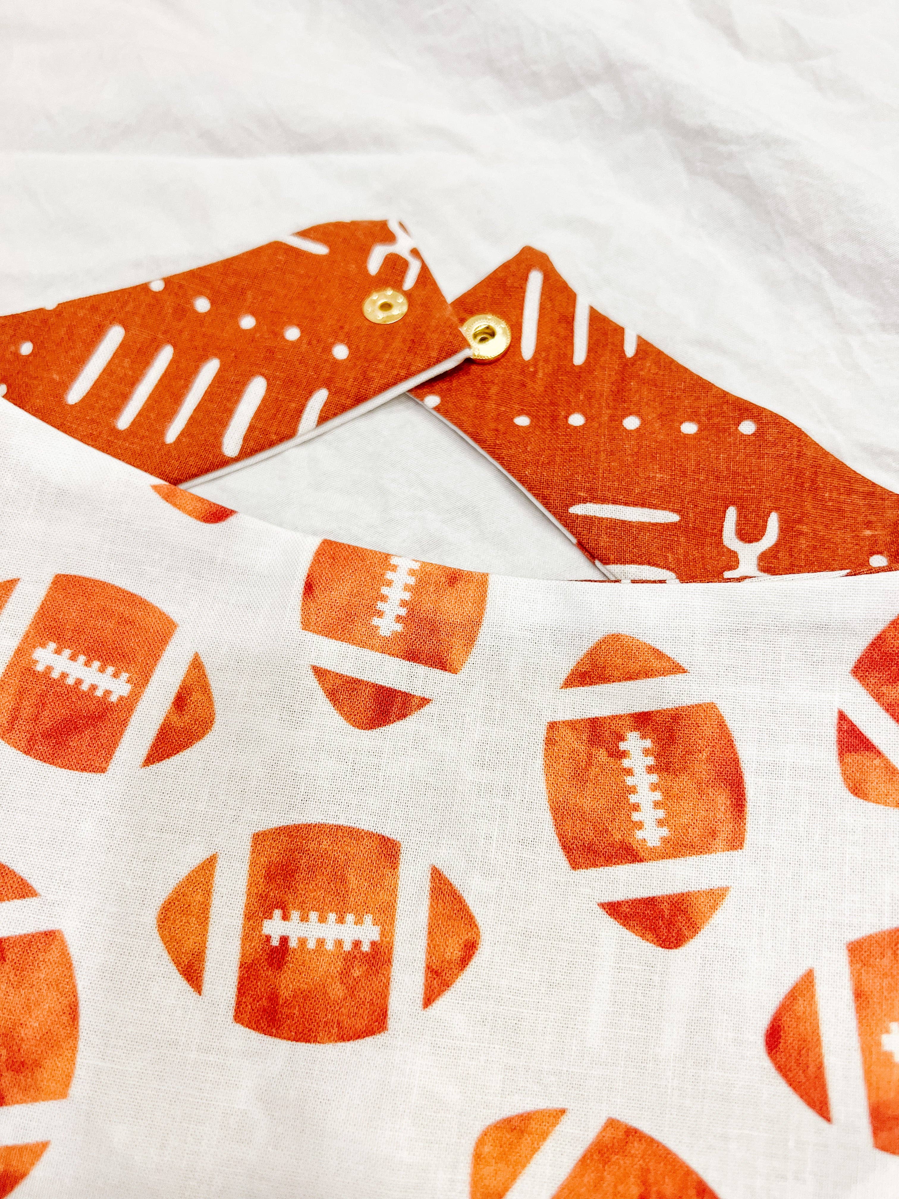 StellaLoo - Wholesale Pet Bandana - Dog - Football Reversible Dog Bandana, Fall Metal SnapOn Pet Scarf2